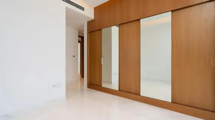 Apartamento de 4 dormitorios en Dubai, UAE No. 991 № 2