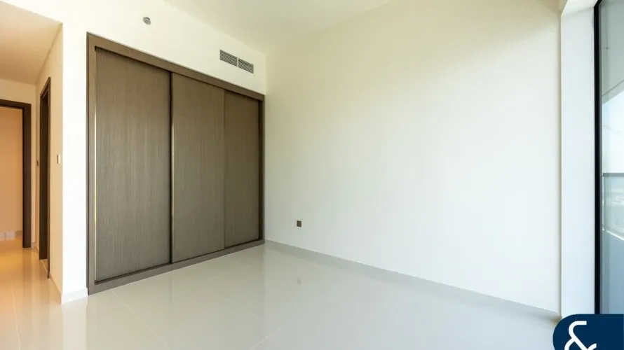 Apartamento de 5 dormitorios en EMAAR Beachfront, UAE No. 2222 № 26