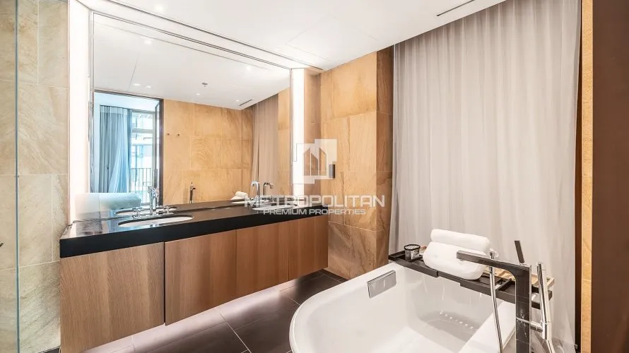 Apartamento de 2 dormitorios en Jumeirah Bay Island, UAE No. 2170 № 26