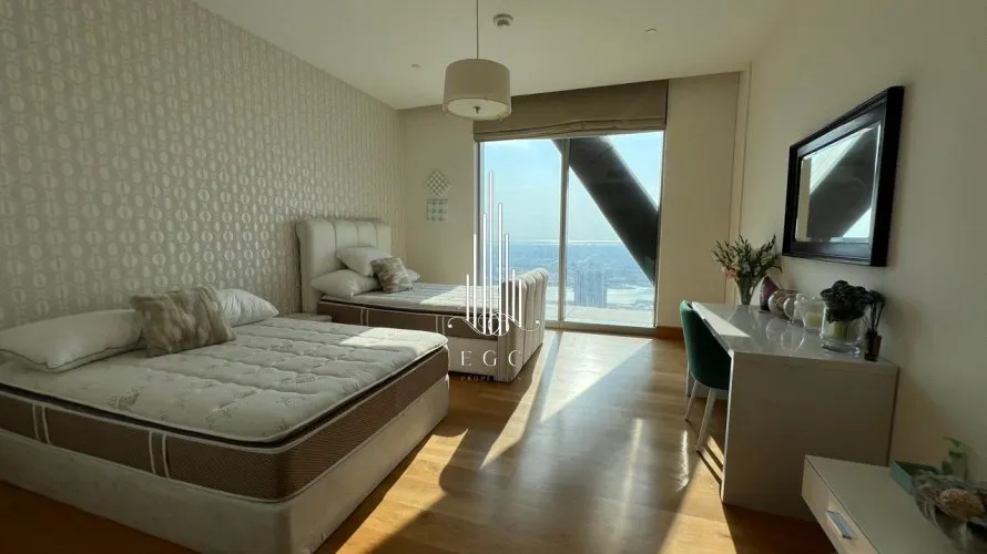 Ático de 5 dormitorios en Shams Abu Dhabi, UAE No. 1048 № 1