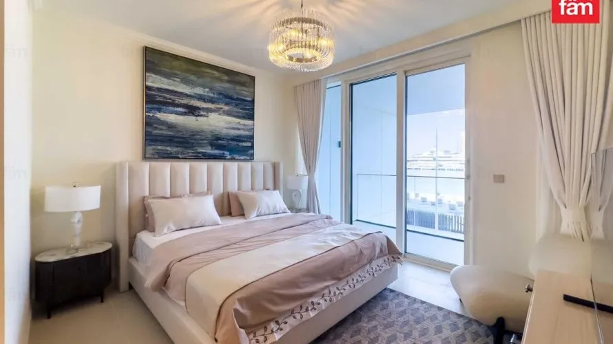 Apartamento de 3 dormitorios en Dubai Harbour, UAE No. 2366 № 1