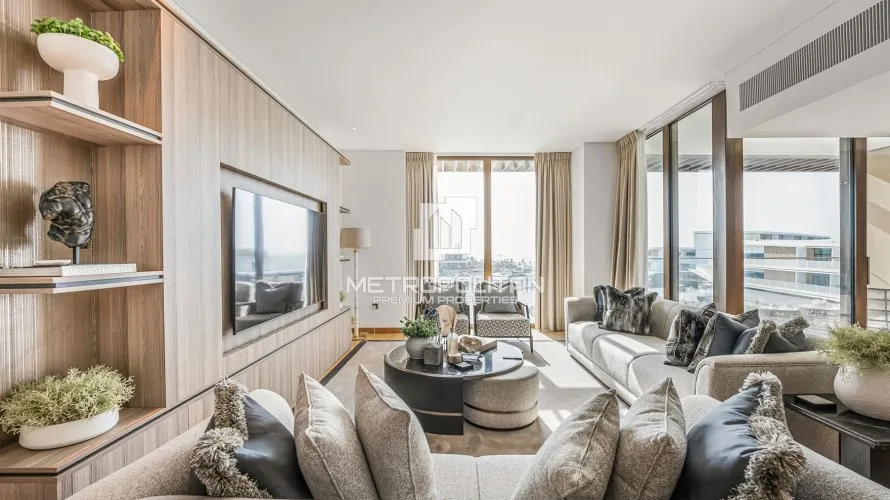 Apartamento de 2 dormitorios en Jumeirah Bay Island, UAE No. 2087 № 2
