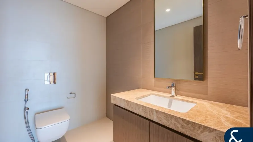 Apartamento de 5 dormitorios en EMAAR Beachfront, UAE No. 2222 № 6