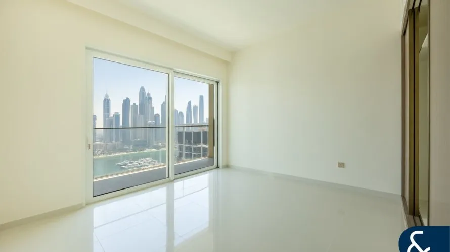 Apartamento de 5 dormitorios en EMAAR Beachfront, UAE No. 2222 № 21