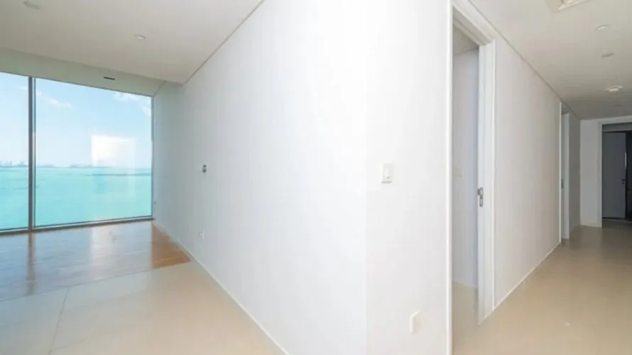 Apartamento de 3 dormitorios en Dubai, UAE No. 986 № 7