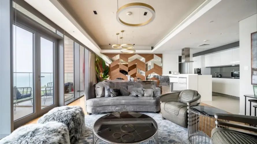 Apartamento de 3 dormitorios en Dubai, UAE No. 975 № 1