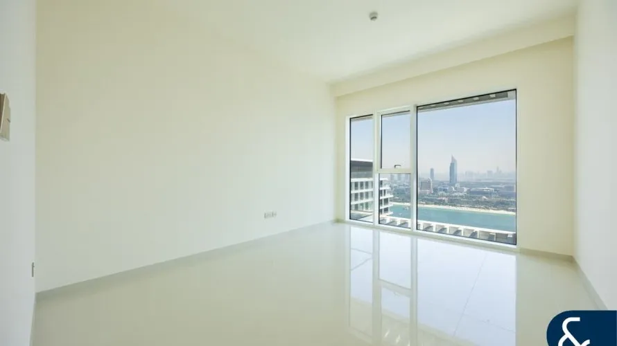 Apartamento de 5 dormitorios en EMAAR Beachfront, UAE No. 2222 № 12