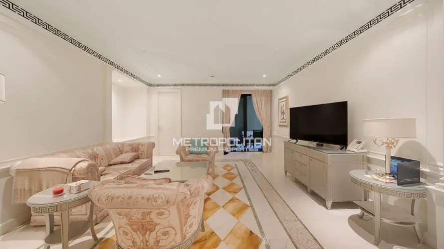Apartamento de 3 dormitorios en Palazzo Versace, UAE No. 2111 № 5