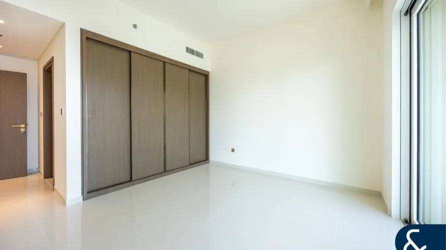 Apartamento de 5 dormitorios en EMAAR Beachfront, UAE No. 2222 № 17