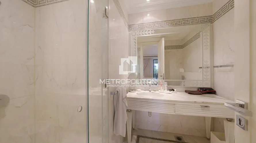 Apartamento de 3 dormitorios en Palazzo Versace, UAE No. 2109 № 24