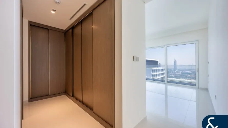 Apartamento de 5 dormitorios en EMAAR Beachfront, UAE No. 2222 № 27