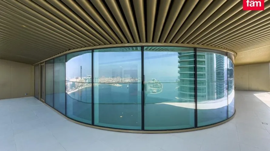 Apartamento de 3 dormitorios en Dubai Harbour, UAE No. 1379