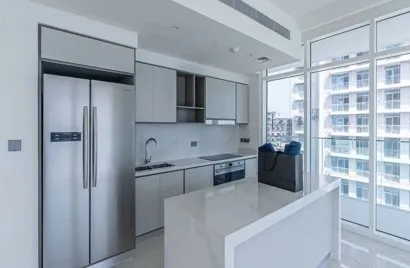 Apartamento de 4 dormitorios en Dubai, UAE No. 988