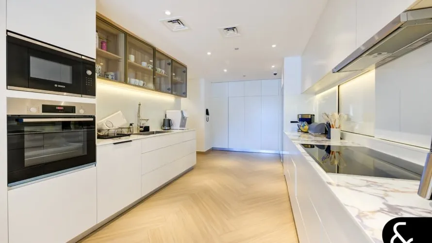 Apartamento de 3 dormitorios en Kingdom of Sheba, UAE No. 2231 № 2