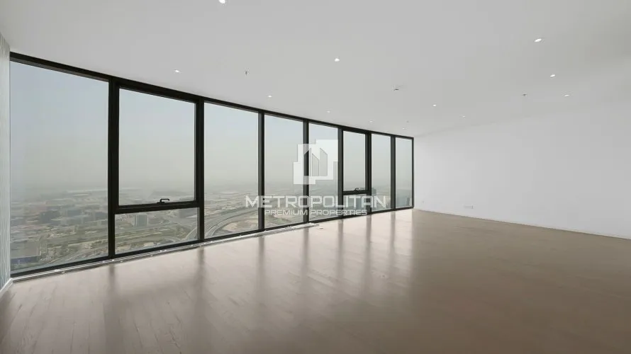 Apartamento de 5 dormitorios en Culture Village, UAE No. 2108 № 3