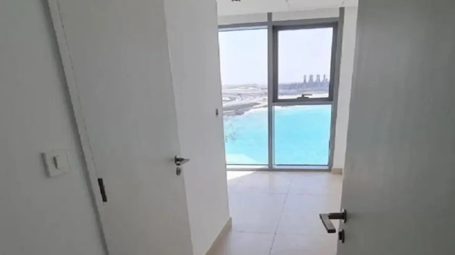 Apartamento de 4 dormitorios en Dubai, UAE No. 989 № 9