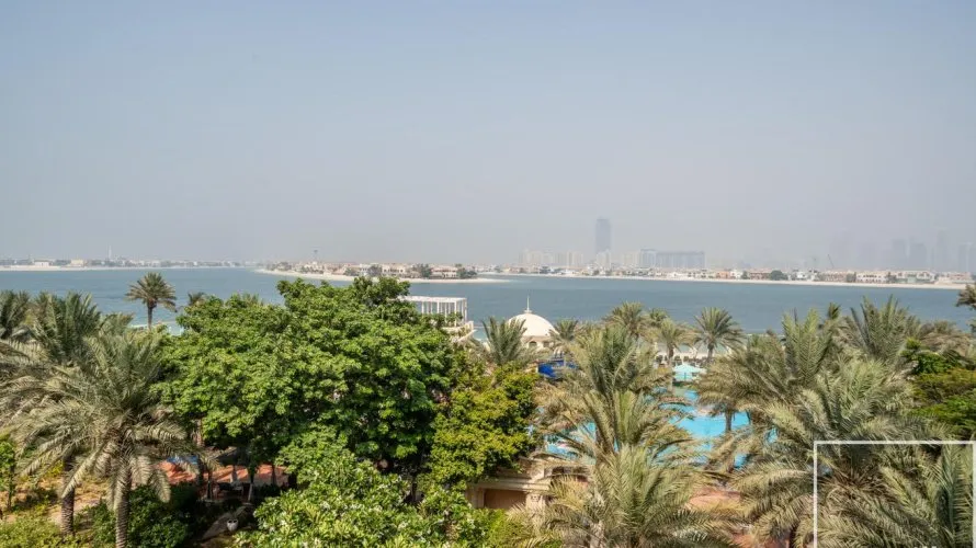 Apartamento de 3 dormitorios en The Crescent, UAE No. 1867 № 3