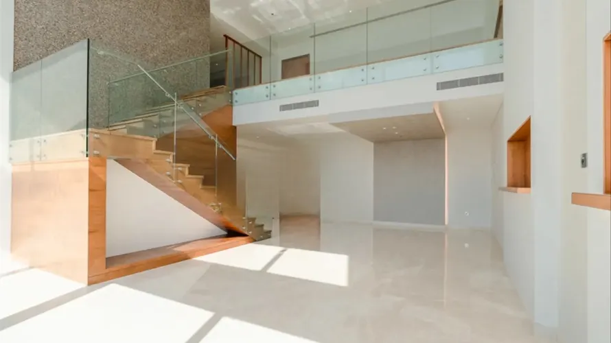 Apartamento de 4 dormitorios en Dubai, UAE No. 996 № 2