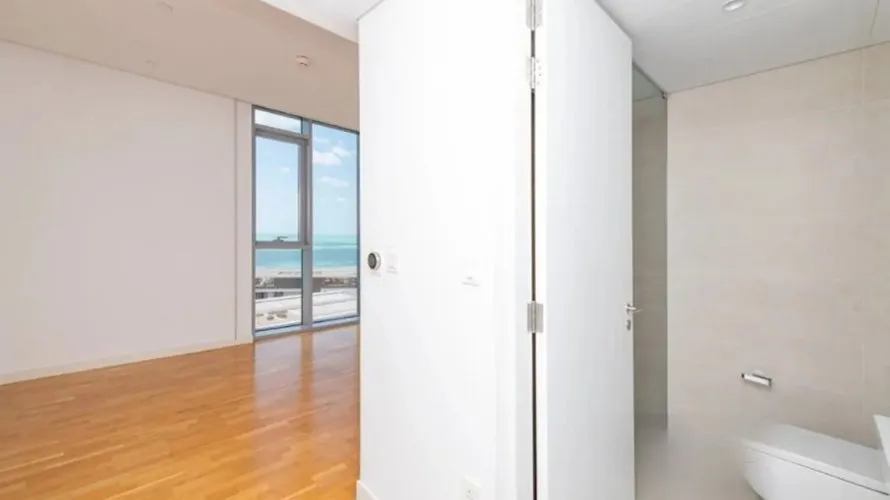 Apartamento de 3 dormitorios en Dubai, UAE No. 986 № 3