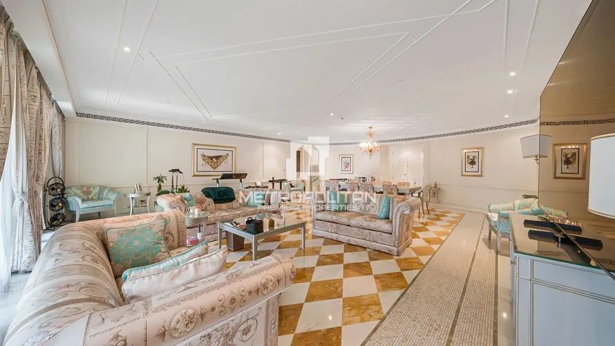 Apartamento de 3 dormitorios en Palazzo Versace, UAE No. 2111