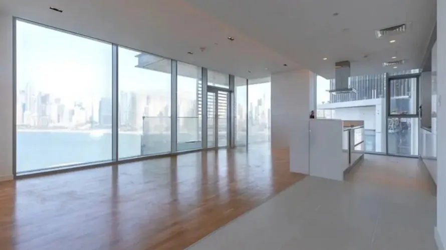 Apartamento de 3 dormitorios en Dubai, UAE No. 990