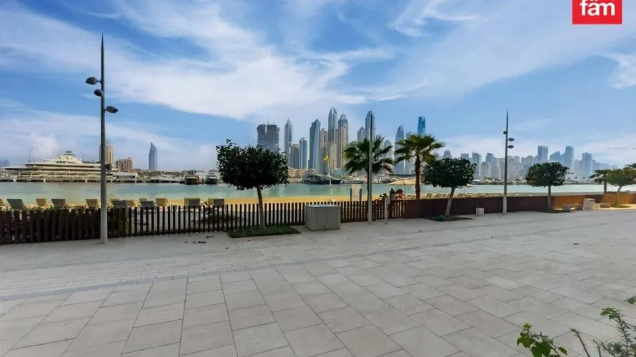 Apartamento de 3 dormitorios en Dubai Harbour, UAE No. 2366