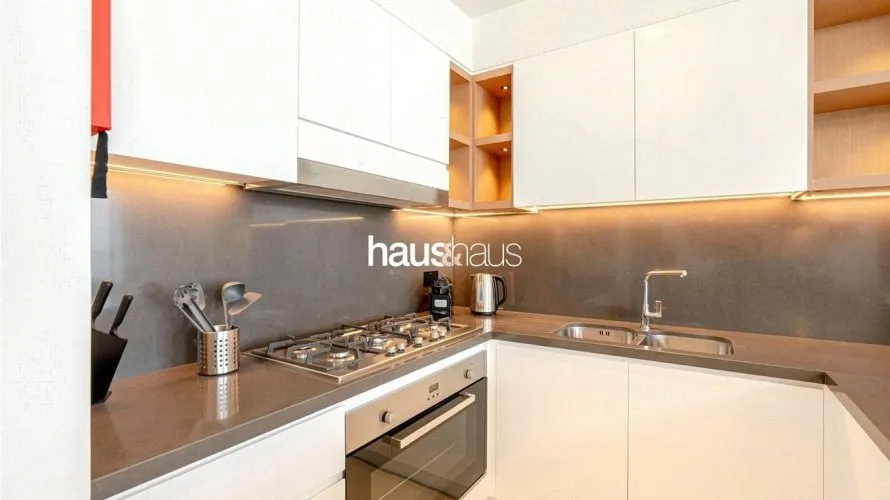 Apartamento de 4 dormitorios en Dubai Marina, UAE No. 3203