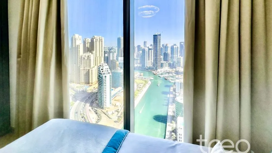 Apartamento de 4 dormitorios en 5242, UAE No. 3793 № 19