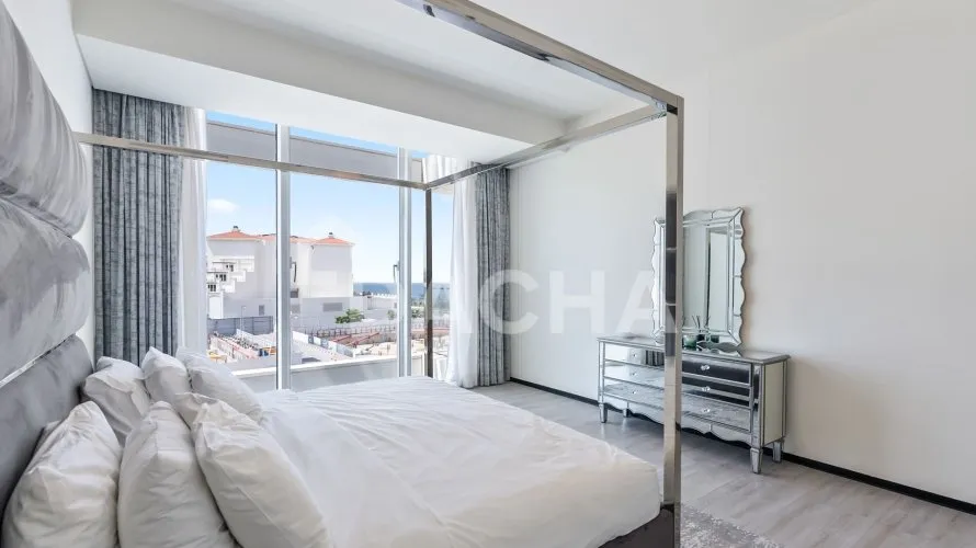 Apartamento de 4 dormitorios en The Crescent, UAE No. 3640 № 13