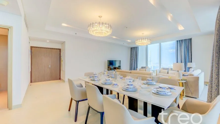 Apartamento de 4 dormitorios en 5242, UAE No. 3793 № 4