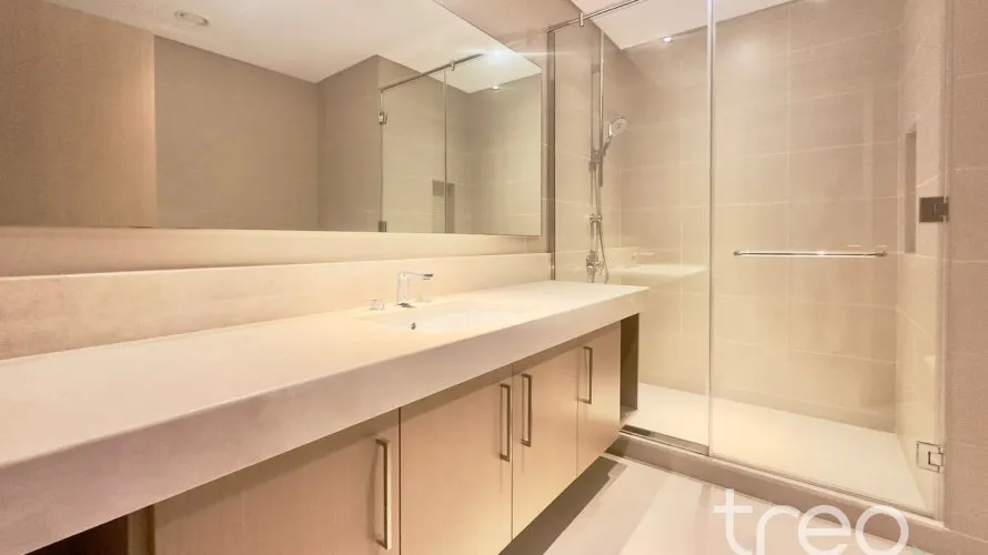 Apartamento de 4 dormitorios en 5242, UAE No. 3793 № 20