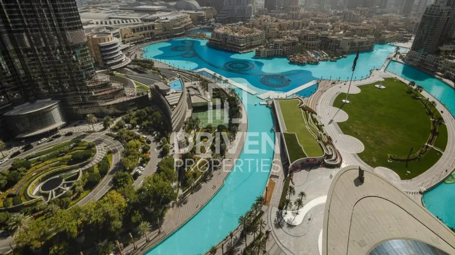 Apartamento de 4 dormitorios en Opera District, UAE No. 4083 № 1