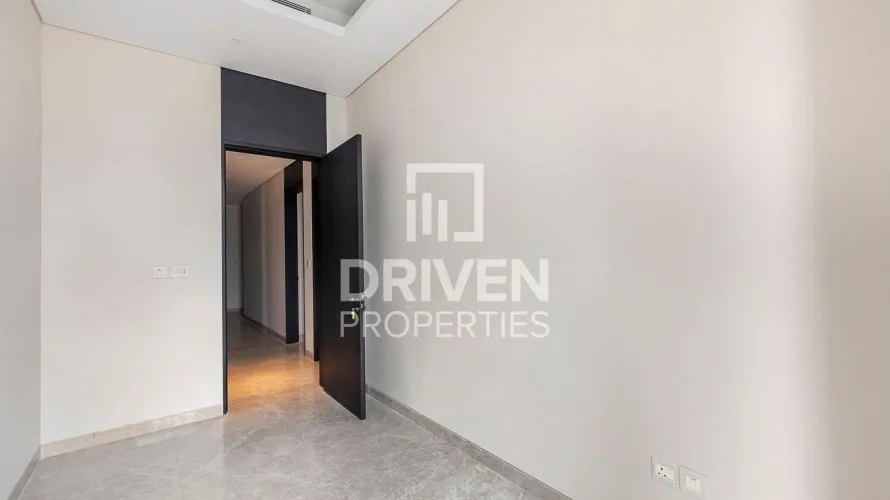 Apartamento de 4 dormitorios en Opera District, UAE No. 4093 № 8