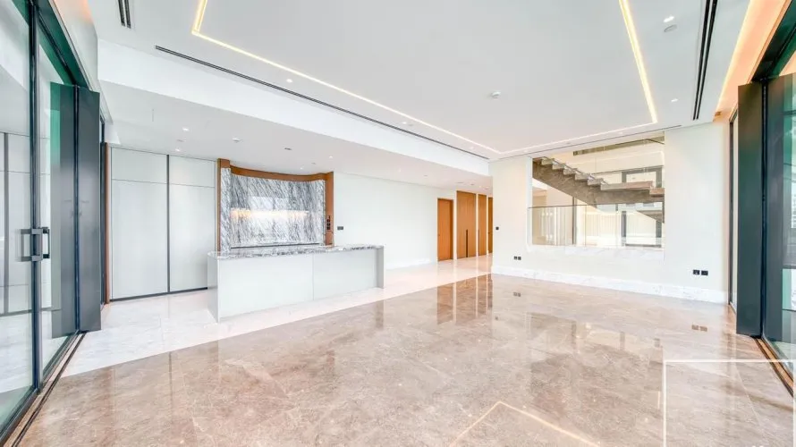 Apartamento de 4 dormitorios en The Crescent, UAE No. 4537