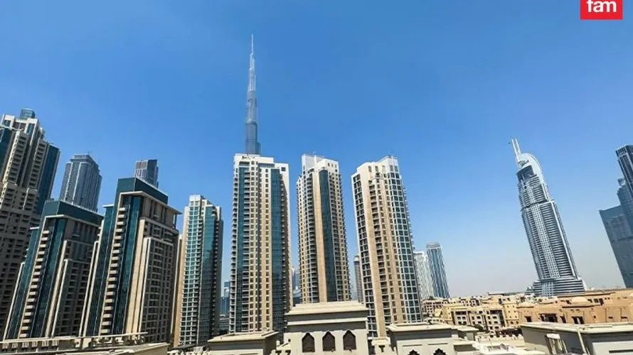 Apartamento de 4 dormitorios en Old Town, UAE No. 4713 № 1