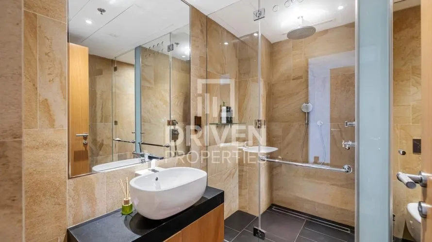 Apartamento de 3 dormitorios en Jumeirah Bay Island, UAE No. 4790 № 13