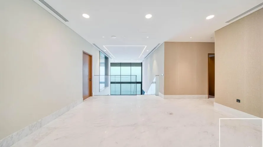 Apartamento de 4 dormitorios en The Crescent, UAE No. 4537 № 10