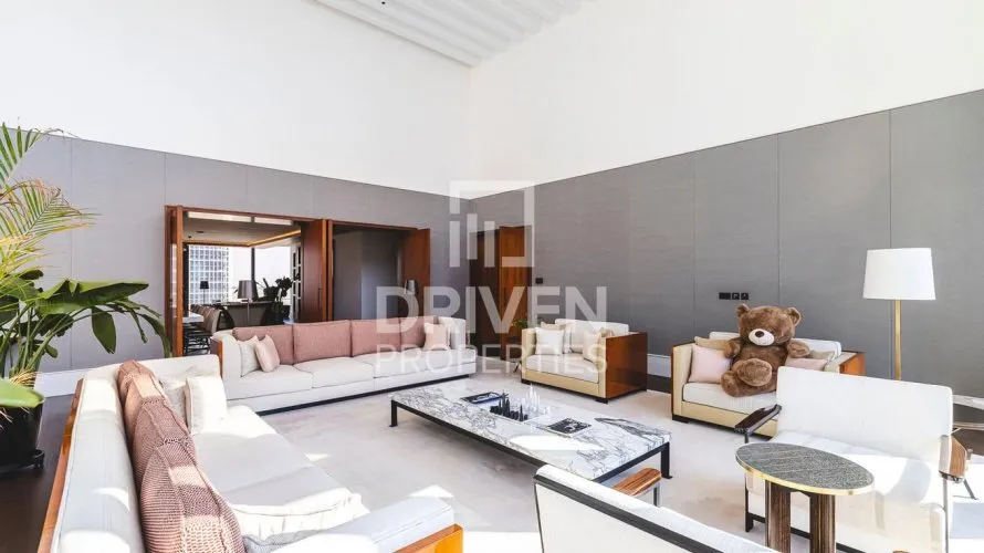 Apartamento de 4 dormitorios en Dorchester Collection Dubai, UAE No. 4803 № 16