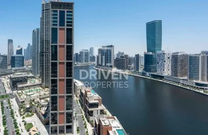Apartamento de 4 dormitorios en Business Bay, UAE No. 4814