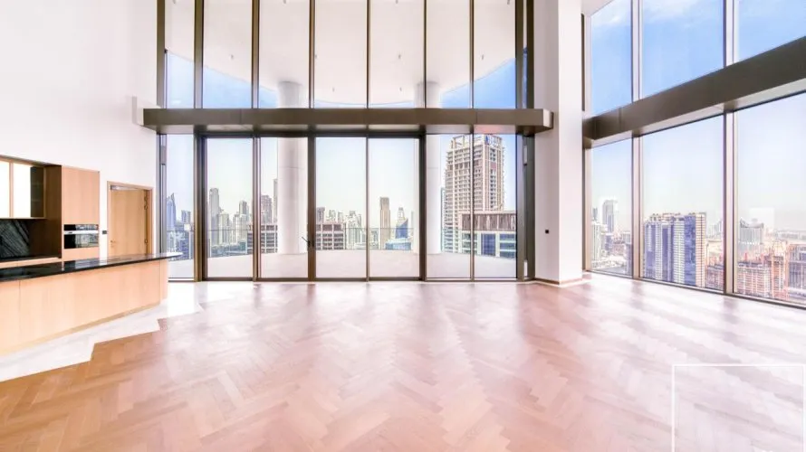 Apartamento de 5 dormitorios en Business Bay, UAE No. 4538