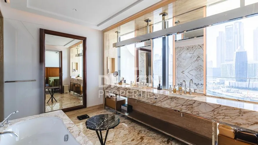 Apartamento de 4 dormitorios en Dorchester Collection Dubai, UAE No. 4803 № 7