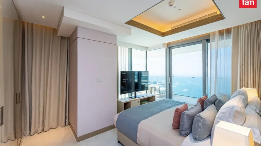 Apartamento de 3 dormitorios en Dubai, UAE No. 5243