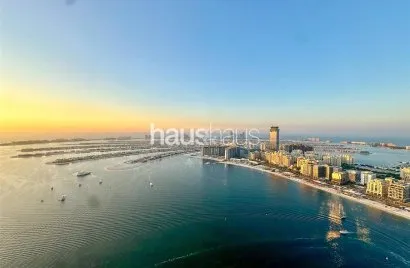 Appartement de 3 chambres à EMAAR Beachfront, UAE No. 1537
