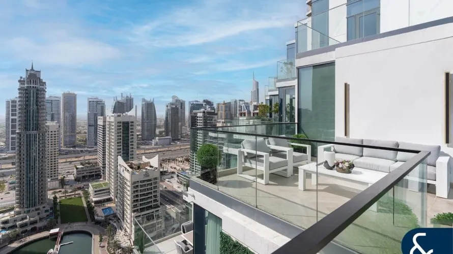 LIV RESIDENCE à Dubai Marina, UAE No. 24 № 2