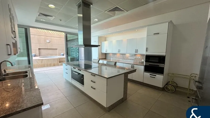 Appartement de 4 chambres à The Crescent, UAE No. 2246 № 7
