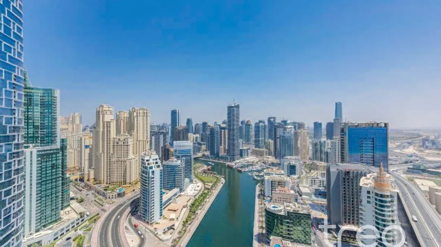 Appartement de 4 chambres à 5242, UAE No. 3793 № 2