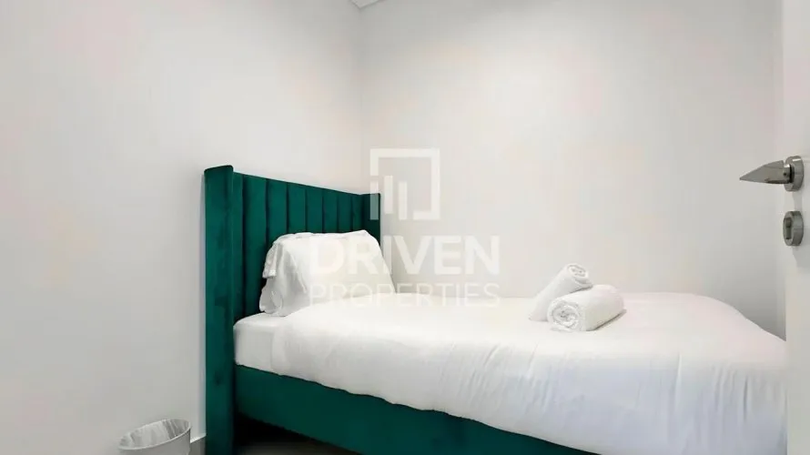 Appartement de 4 chambres à EMAAR Beachfront, UAE No. 5041 № 12