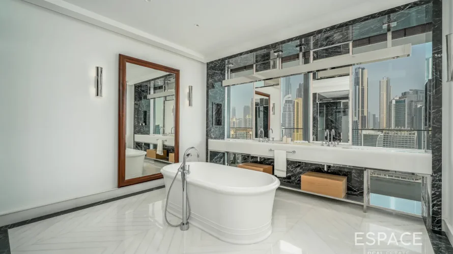 Дуплекс с 4 спальнями в  Dorchester Collection Dubai, Бизнес-Бэй, Дубай, ОАЭ №1959 № 18