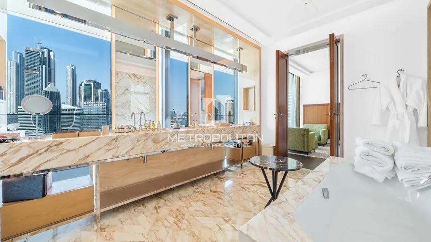 Квартира с 4 спальнями в  Dorchester Collection Dubai, Бизнес-Бэй, Дубай, ОАЭ №2160 № 24
