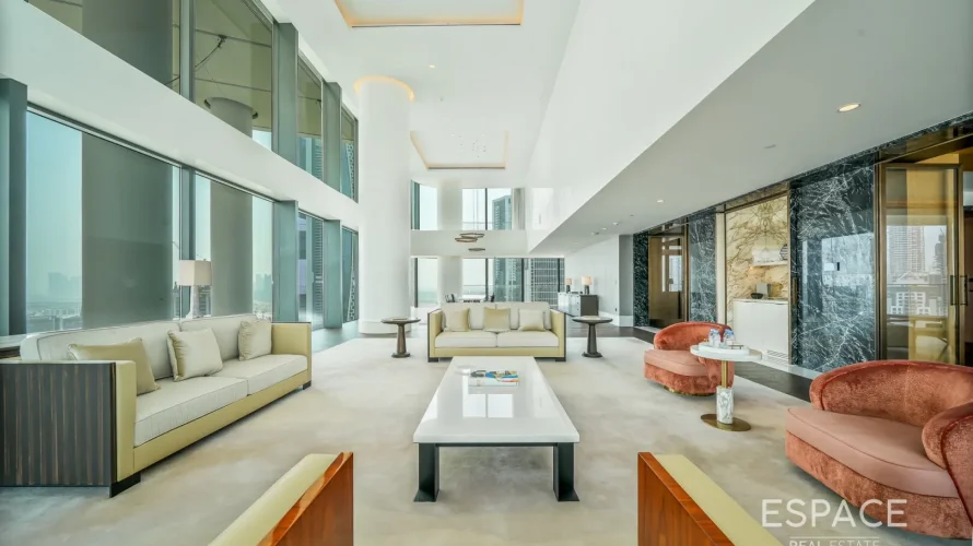 Дуплекс с 4 спальнями в  Dorchester Collection Dubai, Бизнес-Бэй, Дубай, ОАЭ №1959 № 1